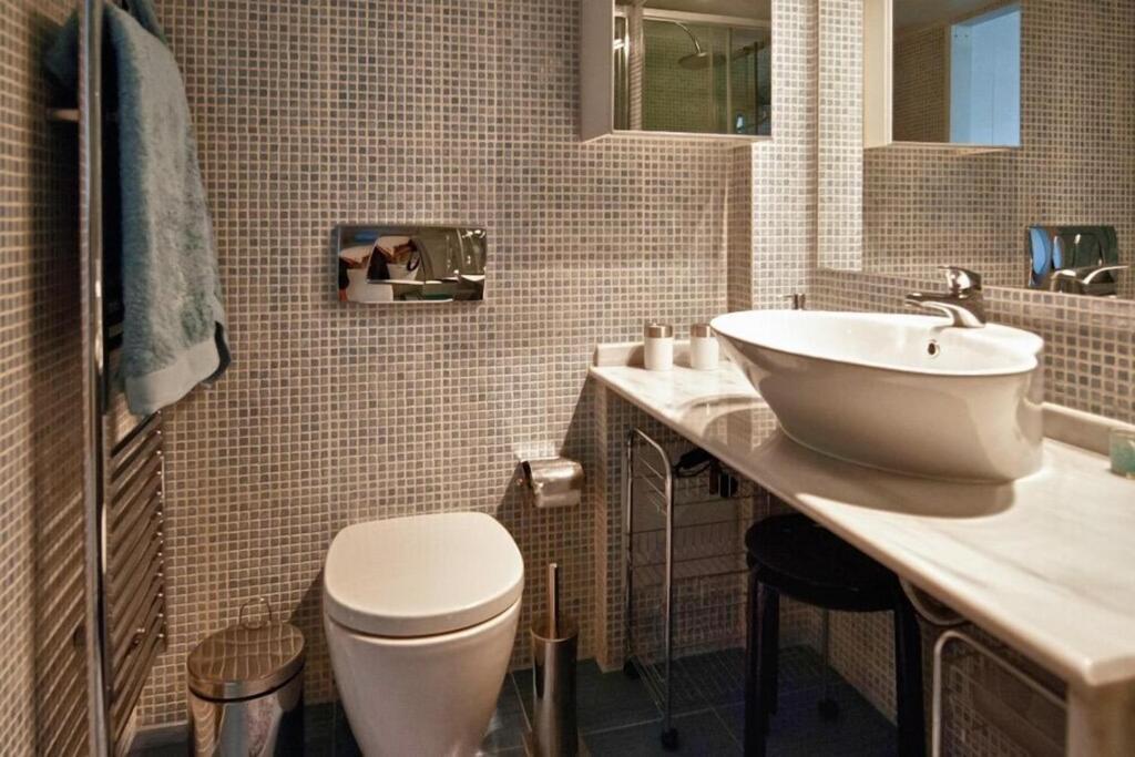 Acropolis Luxury Apartment With Balcony Athen Eksteriør bilde